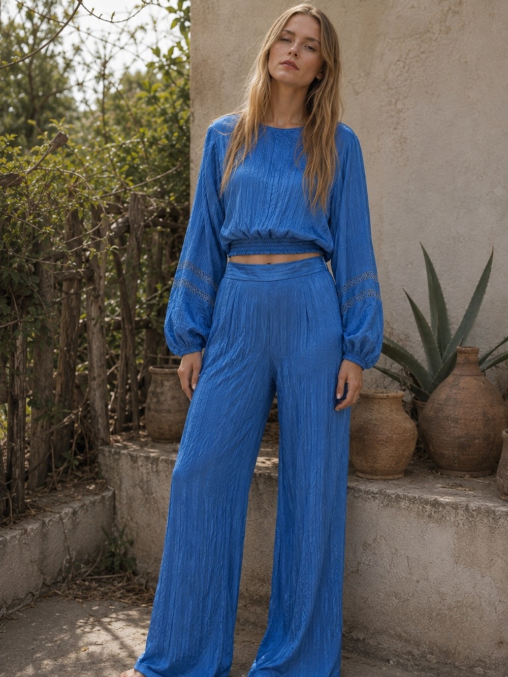 House of Harlow 1960 blue crinkle satin 2-piece set, NWT top L pant M